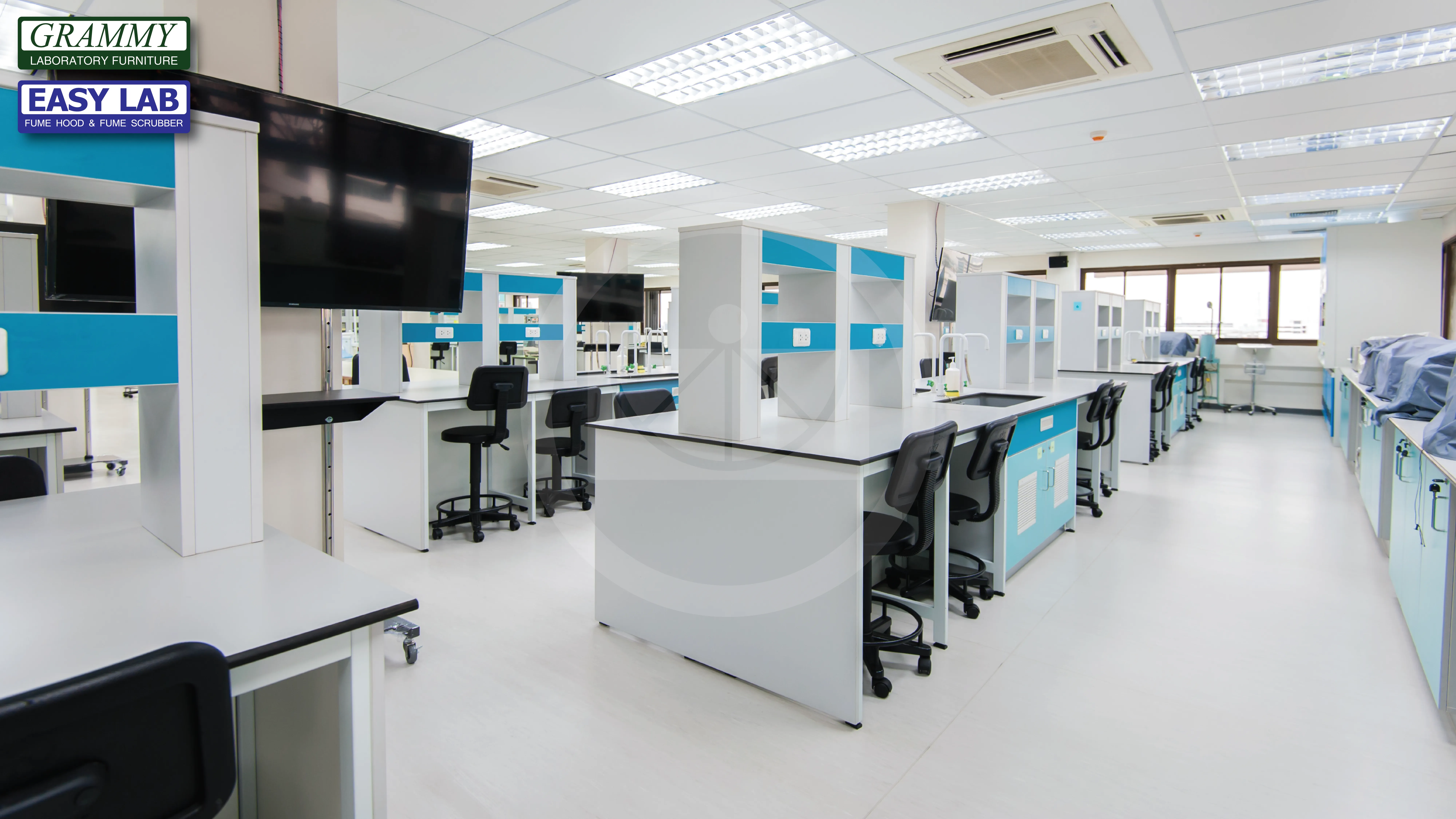 ติดตั้งโต๊ะปฏิบัติการ GRAMMY & ตู้ดูดควัน EASY LAB